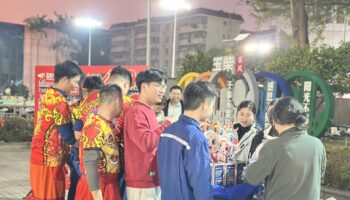 金蛇開運，物流送?！癫裎锪骷瘓F(tuán)組織單位參加玉柴年貨節(jié)活動